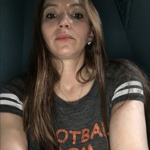 Meet your Posher, Hilary